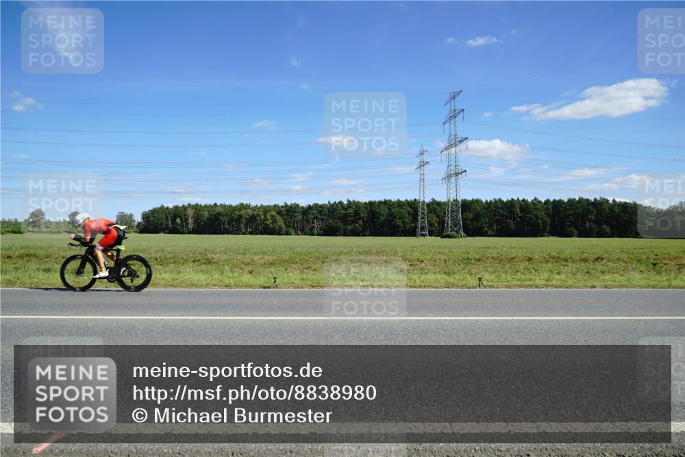 07.09.2025 - 19. Norderstedt Triathlon Michael Burmester http://msf.ph/oto/8838980 07.09.2025 14:19:41 Radfahren 959, 960, 961, 990, 992 meine-sportfotos.de