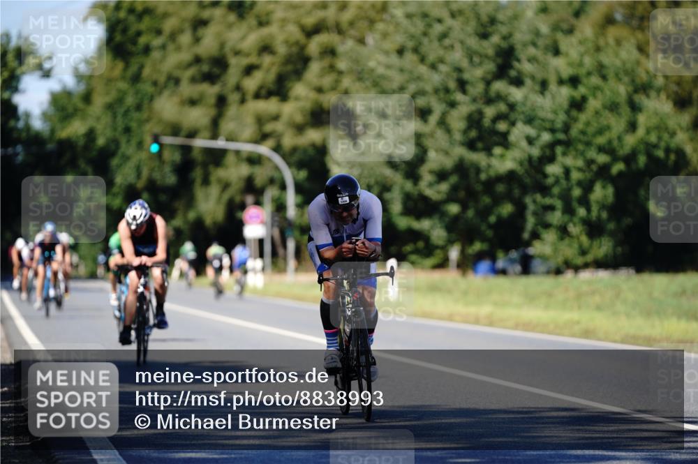 07.09.2025 - 19. Norderstedt Triathlon Michael Burmester http://msf.ph/oto/8838993 07.09.2025 14:37:18 Radfahren 363, 1456, 1471 meine-sportfotos.de