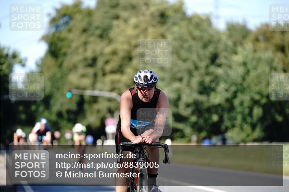 07.09.2025 - 19. Norderstedt Triathlon Michael Burmester http://msf.ph/oto/8839005 07.09.2025 14:37:20 Radfahren 363, 1456, 1471, 1489 meine-sportfotos.de