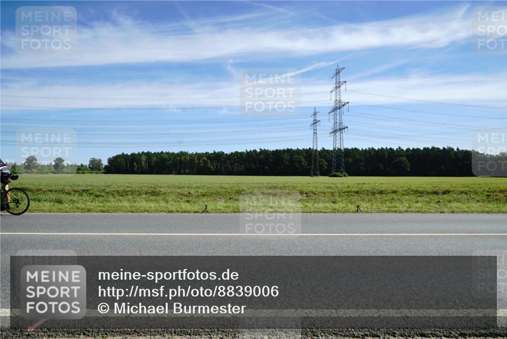 07.09.2025 - 19. Norderstedt Triathlon Michael Burmester http://msf.ph/oto/8839006 07.09.2025 12:10:18 Radfahren  meine-sportfotos.de