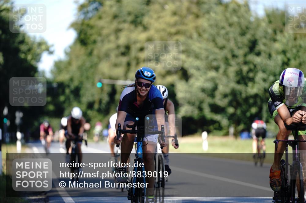 07.09.2025 - 19. Norderstedt Triathlon Michael Burmester http://msf.ph/oto/8839019 07.09.2025 14:37:24 Radfahren 363, 469, 475, 1453, 1469, 1470, 1489 meine-sportfotos.de