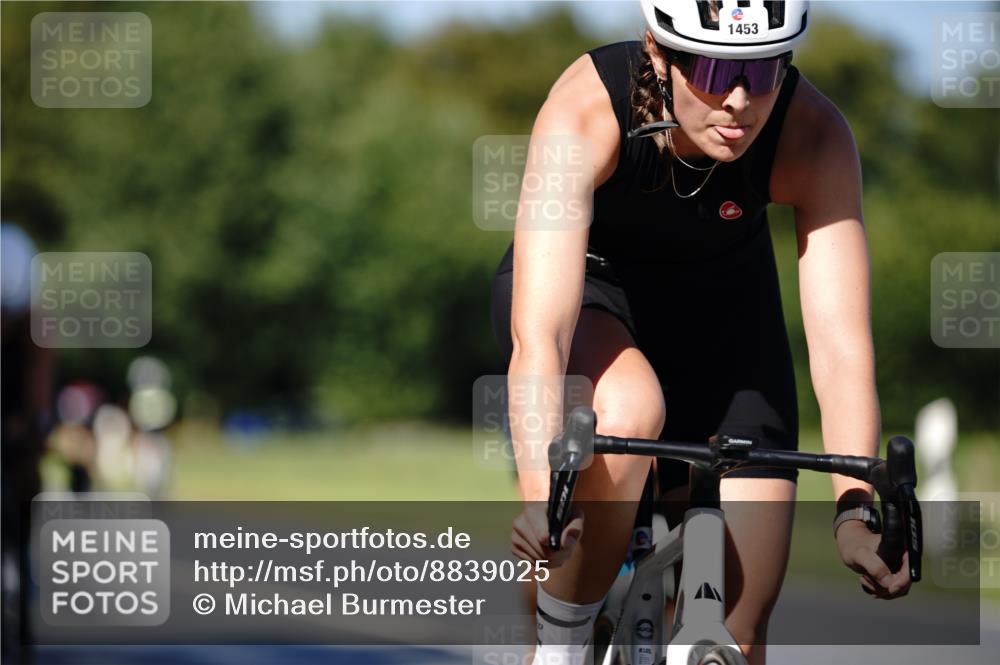 07.09.2025 - 19. Norderstedt Triathlon Michael Burmester http://msf.ph/oto/8839025 07.09.2025 14:37:26 Radfahren 469, 472, 475, 1453, 1469, 1470 meine-sportfotos.de