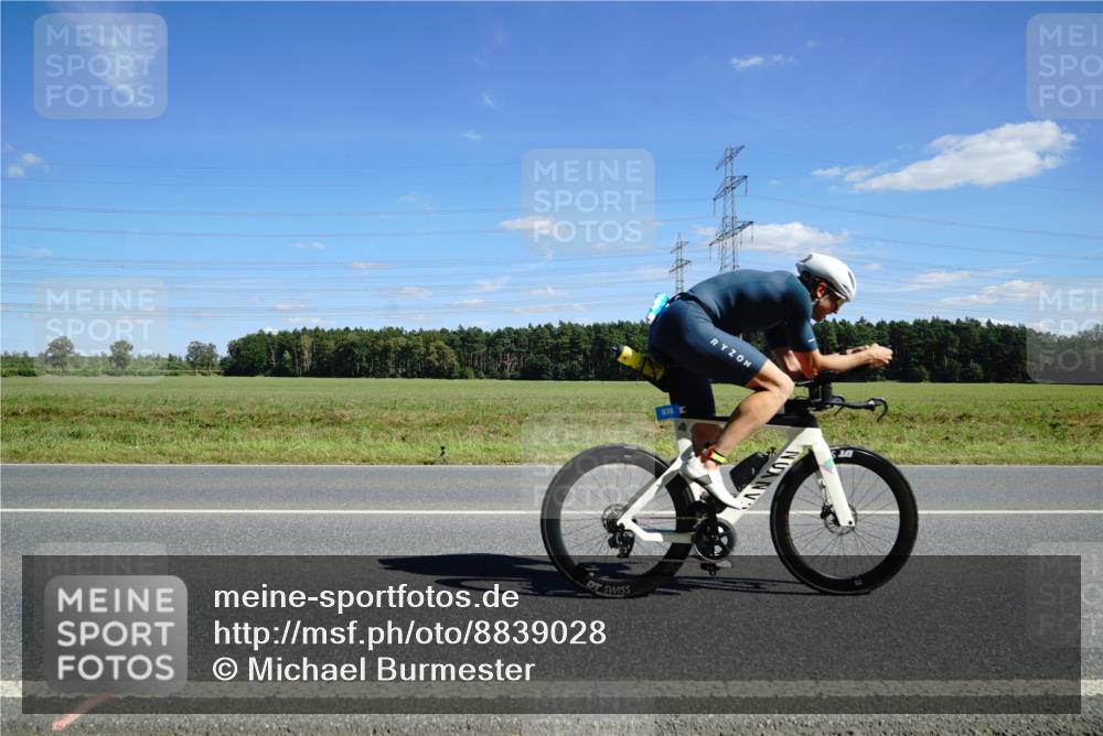 07.09.2025 - 19. Norderstedt Triathlon Michael Burmester http://msf.ph/oto/8839028 07.09.2025 14:20:00 Radfahren 876, 989, 1457, 1468 meine-sportfotos.de