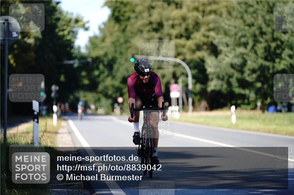 07.09.2025 - 19. Norderstedt Triathlon Michael Burmester http://msf.ph/oto/8839042 07.09.2025 14:37:30 Radfahren 472, 1465 meine-sportfotos.de