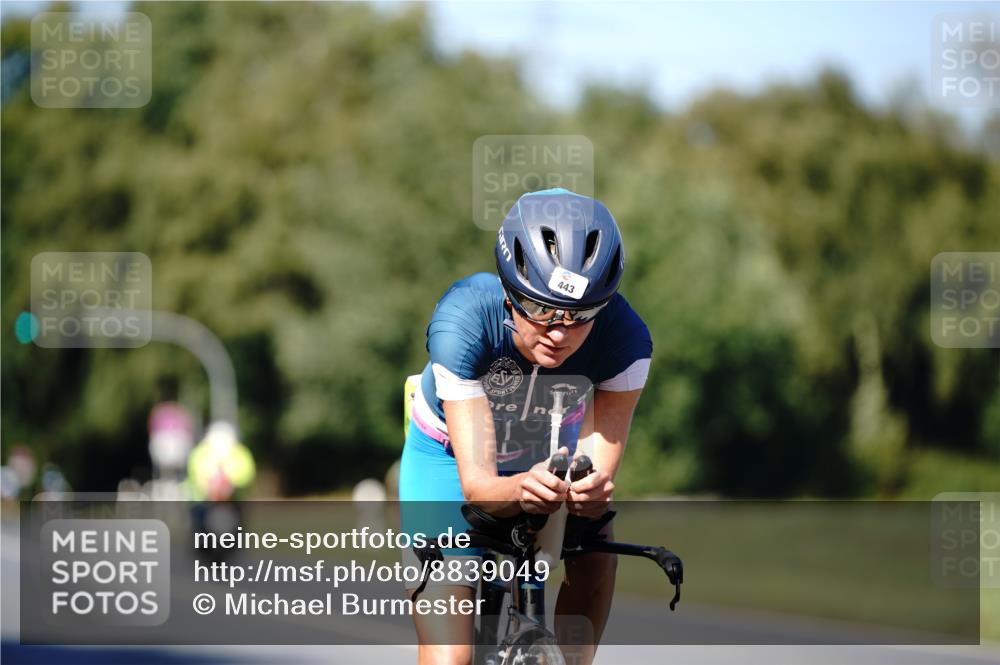 07.09.2025 - 19. Norderstedt Triathlon Michael Burmester http://msf.ph/oto/8839049 07.09.2025 14:37:44 Radfahren 443 meine-sportfotos.de