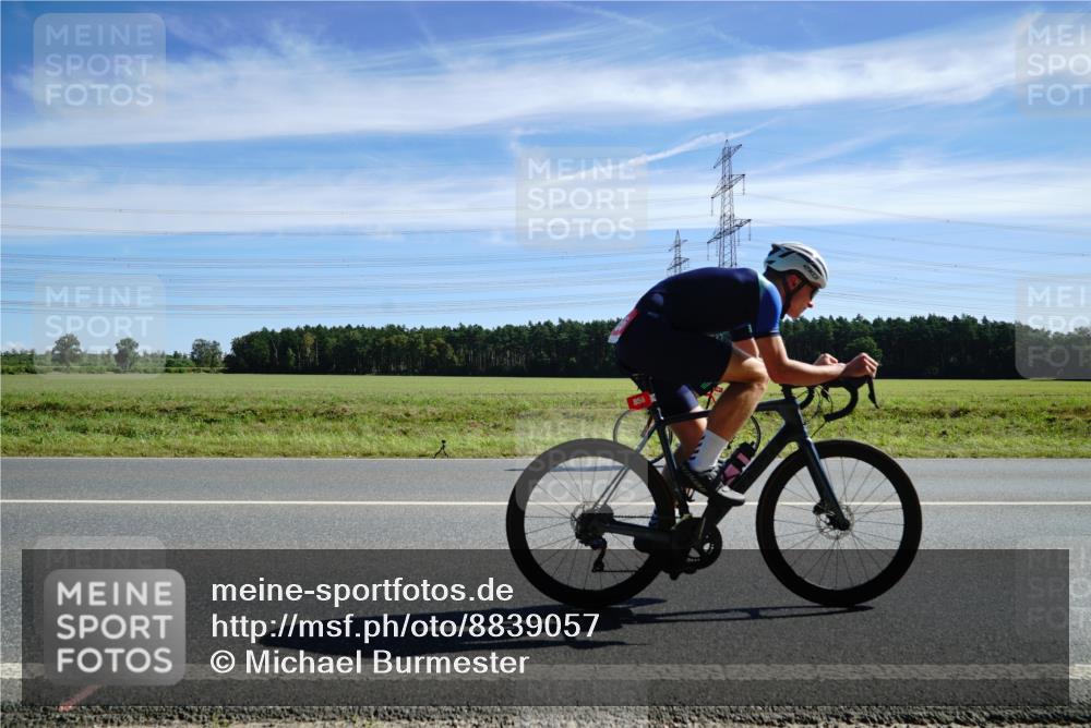 07.09.2025 - 19. Norderstedt Triathlon Michael Burmester http://msf.ph/oto/8839057 07.09.2025 12:10:49 Radfahren 856 meine-sportfotos.de