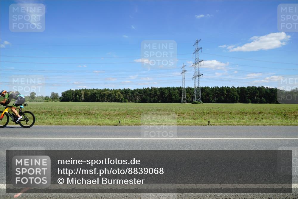 07.09.2025 - 19. Norderstedt Triathlon Michael Burmester http://msf.ph/oto/8839068 07.09.2025 14:20:07 Radfahren 995, 1005 meine-sportfotos.de