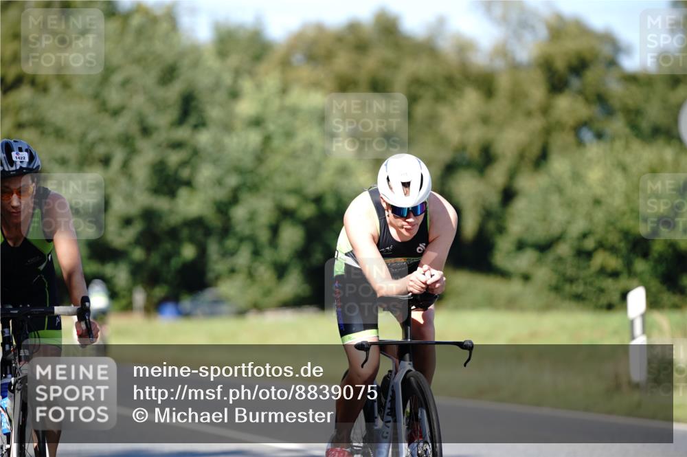 07.09.2025 - 19. Norderstedt Triathlon Michael Burmester http://msf.ph/oto/8839075 07.09.2025 14:37:58 Radfahren 972, 993, 1422 meine-sportfotos.de