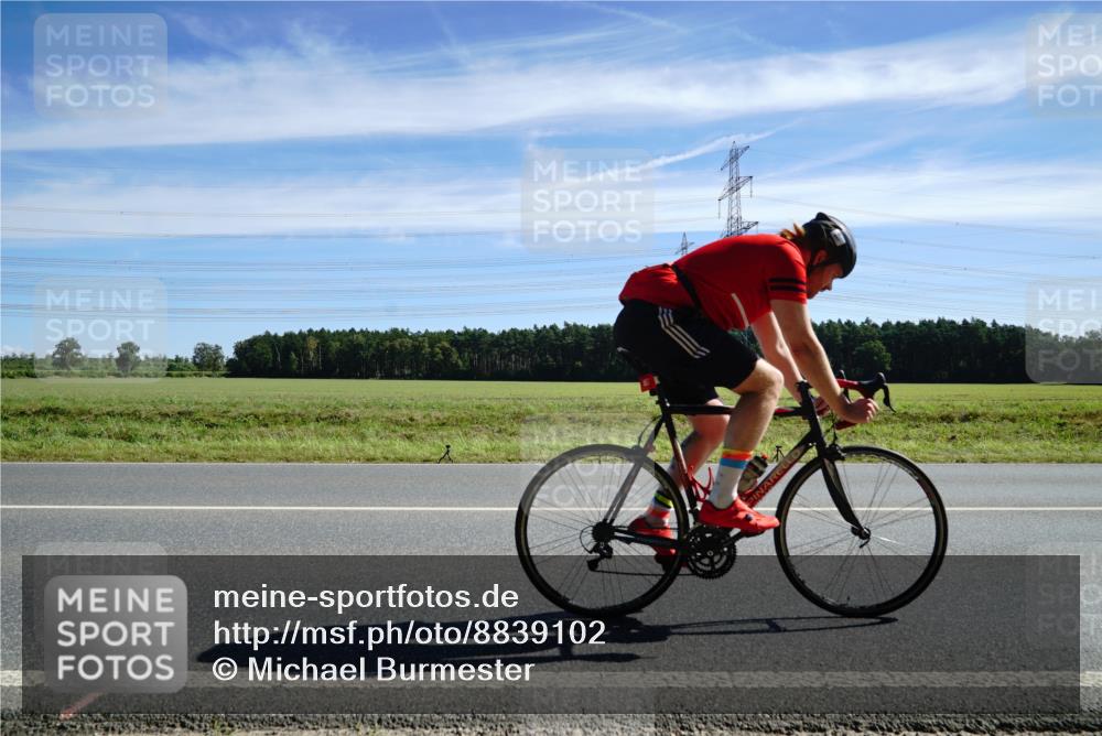 07.09.2025 - 19. Norderstedt Triathlon Michael Burmester http://msf.ph/oto/8839102 07.09.2025 12:11:09 Radfahren 234, 259, 762, 830, 857 meine-sportfotos.de
