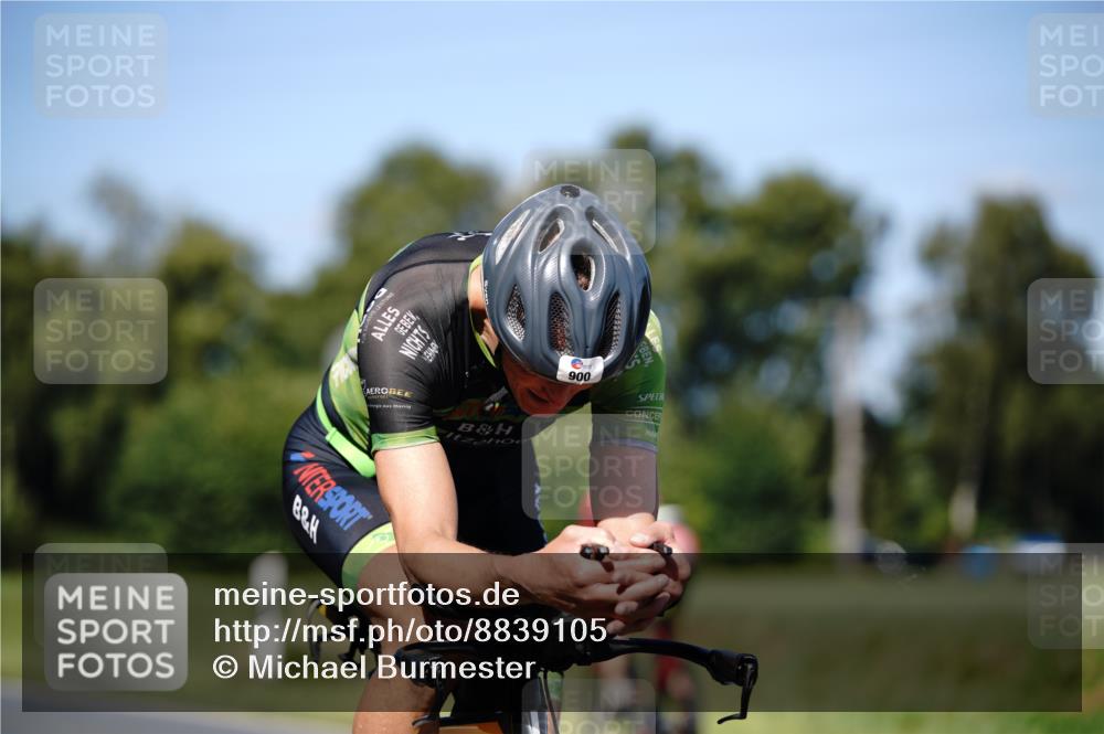 07.09.2025 - 19. Norderstedt Triathlon Michael Burmester http://msf.ph/oto/8839105 07.09.2025 14:38:21 Radfahren 900, 1484 meine-sportfotos.de
