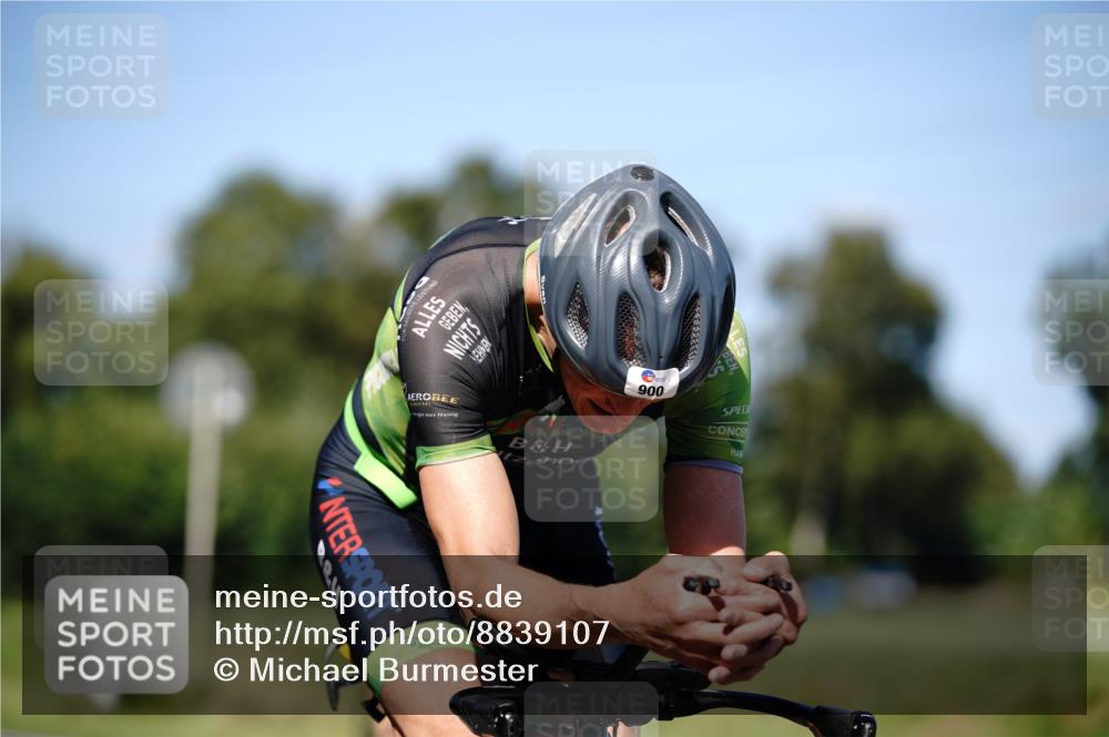 07.09.2025 - 19. Norderstedt Triathlon Michael Burmester http://msf.ph/oto/8839107 07.09.2025 14:38:21 Radfahren 900, 1484 meine-sportfotos.de