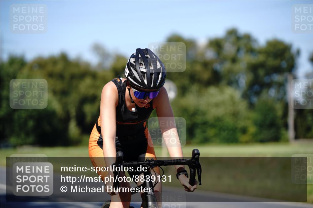 07.09.2025 - 19. Norderstedt Triathlon Michael Burmester http://msf.ph/oto/8839131 07.09.2025 14:38:37 Radfahren 398, 459, 476 meine-sportfotos.de
