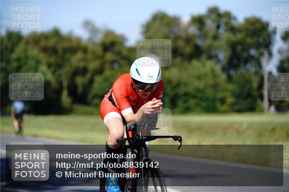 07.09.2025 - 19. Norderstedt Triathlon Michael Burmester http://msf.ph/oto/8839142 07.09.2025 14:38:41 Radfahren 398, 460, 1008, 1404 meine-sportfotos.de