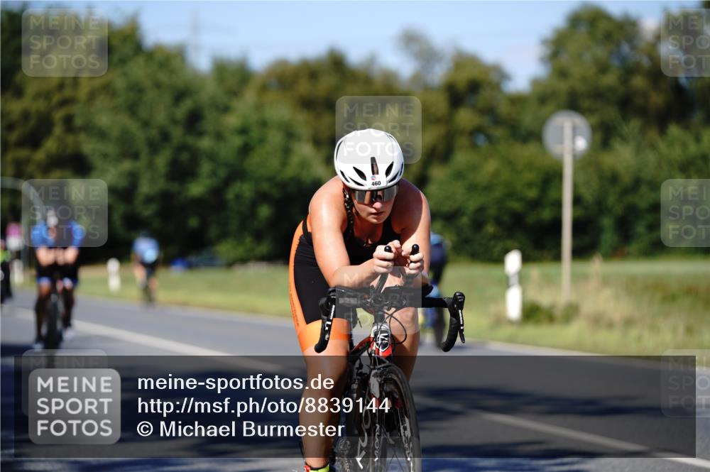 07.09.2025 - 19. Norderstedt Triathlon Michael Burmester http://msf.ph/oto/8839144 07.09.2025 14:38:43 Radfahren 450, 460, 1008, 1404, 1507 meine-sportfotos.de