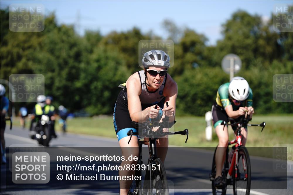 07.09.2025 - 19. Norderstedt Triathlon Michael Burmester http://msf.ph/oto/8839151 07.09.2025 14:38:45 Radfahren 450, 460, 1008, 1507 meine-sportfotos.de