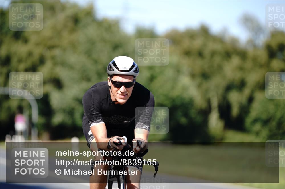 07.09.2025 - 19. Norderstedt Triathlon Michael Burmester http://msf.ph/oto/8839165 07.09.2025 14:39:07 Radfahren 1026 meine-sportfotos.de