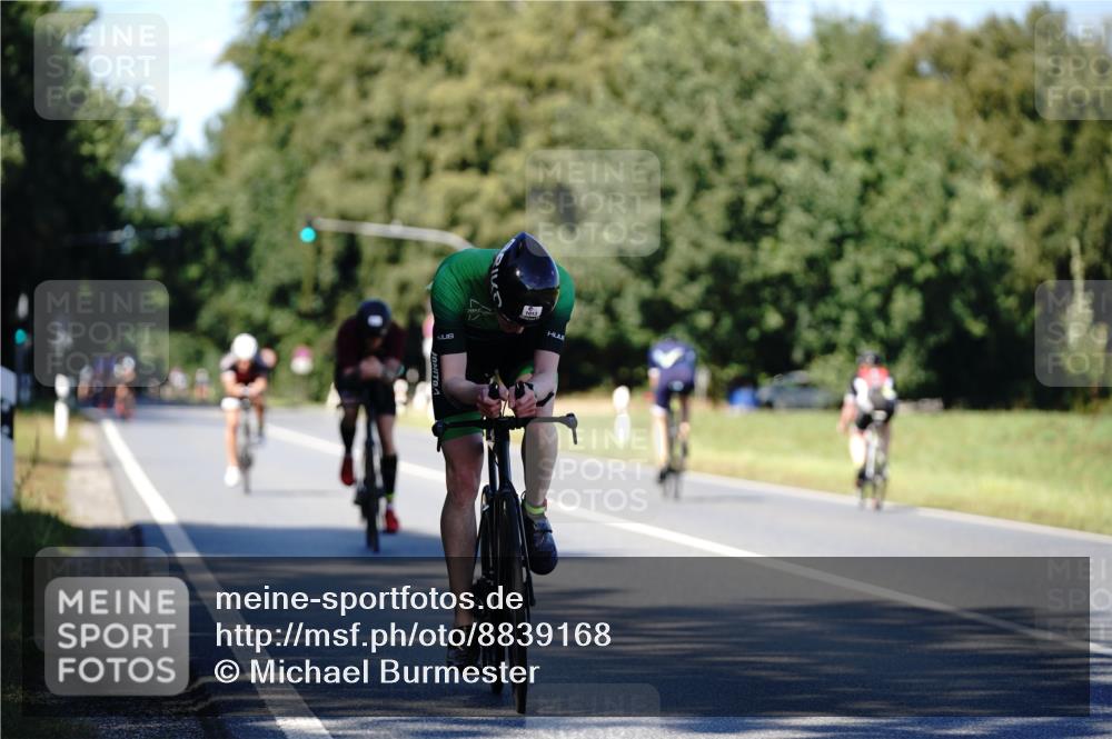 07.09.2025 - 19. Norderstedt Triathlon Michael Burmester http://msf.ph/oto/8839168 07.09.2025 14:39:11 Radfahren 393, 1013 meine-sportfotos.de