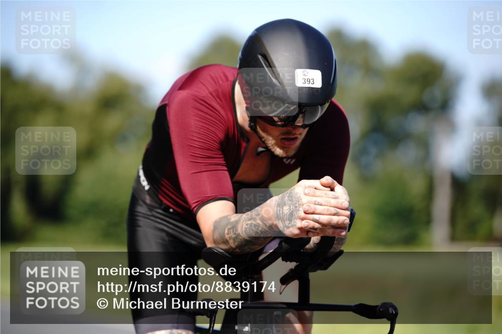 07.09.2025 - 19. Norderstedt Triathlon Michael Burmester http://msf.ph/oto/8839174 07.09.2025 14:39:13 Radfahren 393, 981, 1013 meine-sportfotos.de