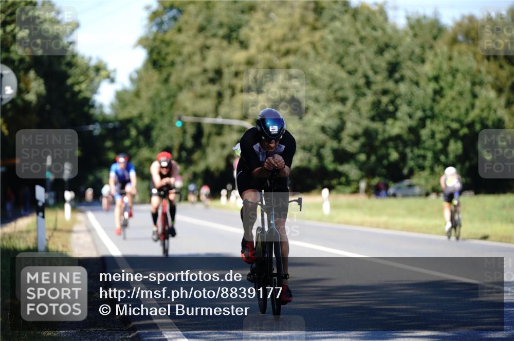 07.09.2025 - 19. Norderstedt Triathlon Michael Burmester http://msf.ph/oto/8839177 07.09.2025 14:39:21 Radfahren 964, 1027 meine-sportfotos.de