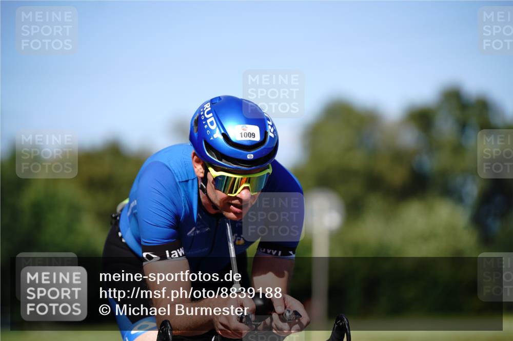 07.09.2025 - 19. Norderstedt Triathlon Michael Burmester http://msf.ph/oto/8839188 07.09.2025 14:39:28 Radfahren 1009, 1040 meine-sportfotos.de