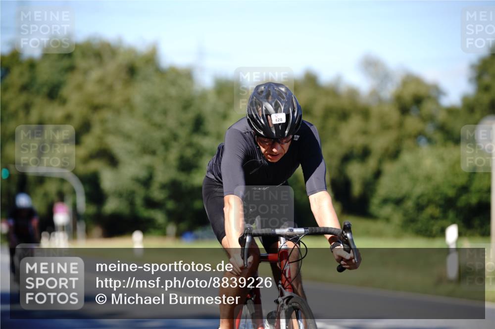 07.09.2025 - 19. Norderstedt Triathlon Michael Burmester http://msf.ph/oto/8839226 07.09.2025 14:39:59 Radfahren 428, 478, 982, 1486 meine-sportfotos.de