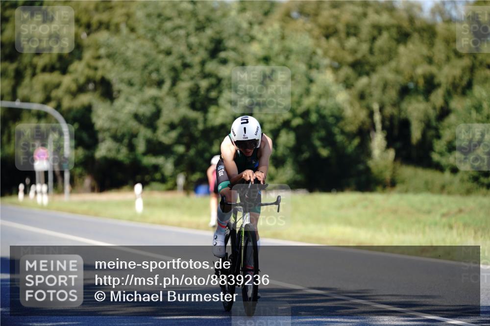 07.09.2025 - 19. Norderstedt Triathlon Michael Burmester http://msf.ph/oto/8839236 07.09.2025 14:40:05 Radfahren 453, 982, 1506 meine-sportfotos.de