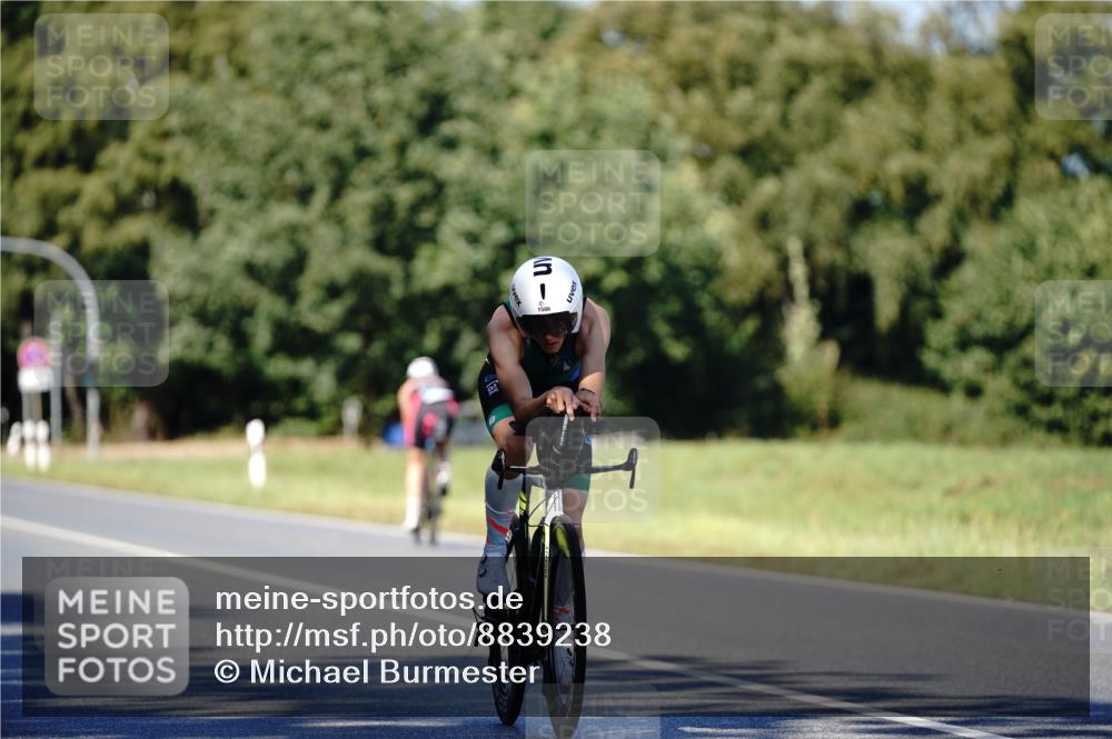 07.09.2025 - 19. Norderstedt Triathlon Michael Burmester http://msf.ph/oto/8839238 07.09.2025 14:40:05 Radfahren 453, 982, 1506 meine-sportfotos.de