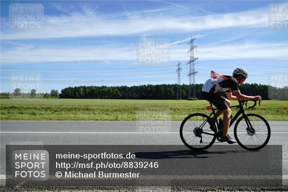 07.09.2025 - 19. Norderstedt Triathlon Michael Burmester http://msf.ph/oto/8839246 07.09.2025 12:11:39 Radfahren 758, 1300 meine-sportfotos.de