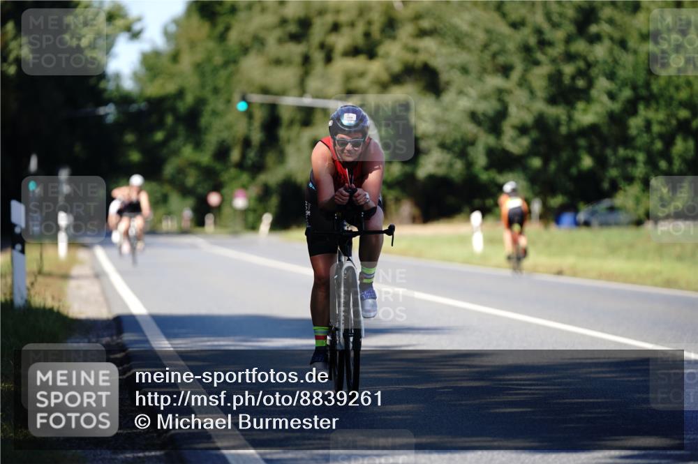 07.09.2025 - 19. Norderstedt Triathlon Michael Burmester http://msf.ph/oto/8839261 07.09.2025 14:40:28 Radfahren 884 meine-sportfotos.de