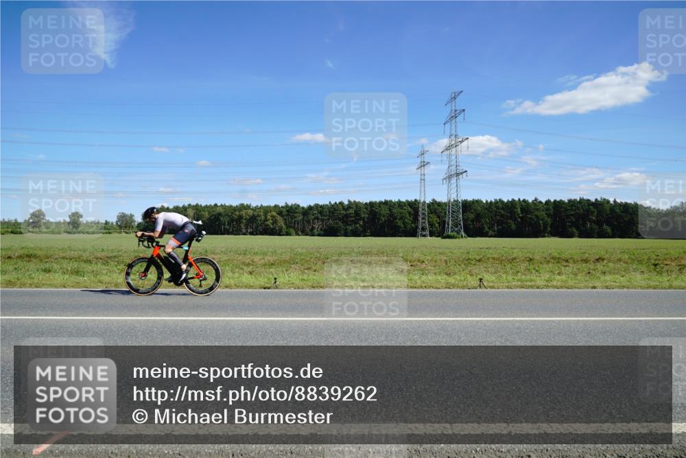 07.09.2025 - 19. Norderstedt Triathlon Michael Burmester http://msf.ph/oto/8839262 07.09.2025 14:21:00 Radfahren 991, 1007 meine-sportfotos.de