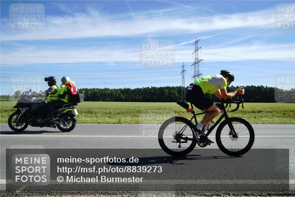 07.09.2025 - 19. Norderstedt Triathlon Michael Burmester http://msf.ph/oto/8839273 07.09.2025 12:11:50 Radfahren 1350, 1351, 1381 meine-sportfotos.de