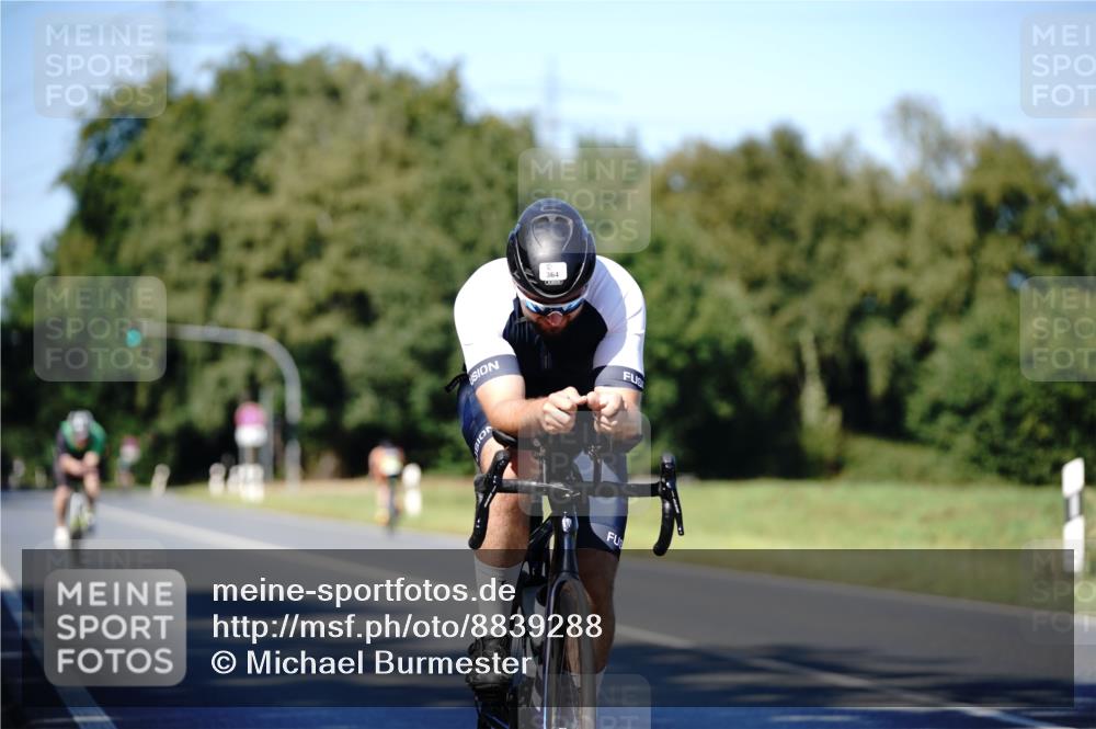 07.09.2025 - 19. Norderstedt Triathlon Michael Burmester http://msf.ph/oto/8839288 07.09.2025 14:40:52 Radfahren 364, 1414 meine-sportfotos.de