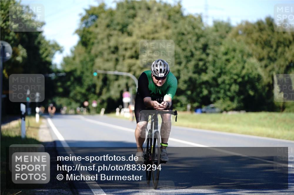 07.09.2025 - 19. Norderstedt Triathlon Michael Burmester http://msf.ph/oto/8839294 07.09.2025 14:40:56 Radfahren 1034 meine-sportfotos.de