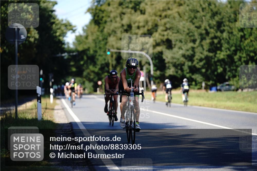 07.09.2025 - 19. Norderstedt Triathlon Michael Burmester http://msf.ph/oto/8839305 07.09.2025 14:41:11 Radfahren 474, 961, 1462 meine-sportfotos.de