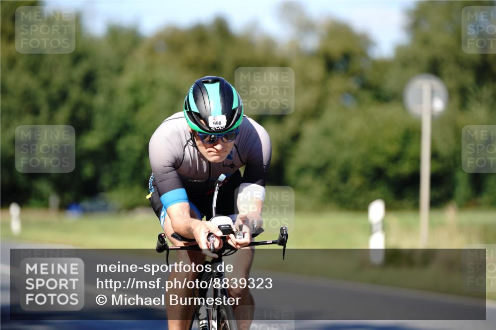 07.09.2025 - 19. Norderstedt Triathlon Michael Burmester http://msf.ph/oto/8839323 07.09.2025 14:41:19 Radfahren 437, 454, 990, 992, 1501 meine-sportfotos.de