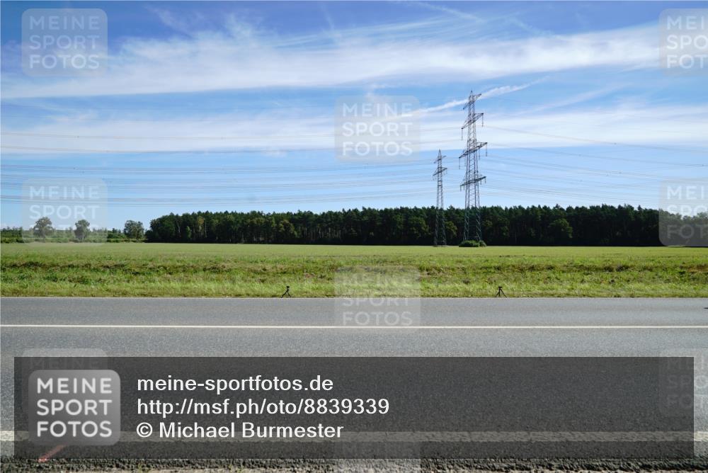 07.09.2025 - 19. Norderstedt Triathlon Michael Burmester http://msf.ph/oto/8839339 07.09.2025 12:12:19 Radfahren 248, 261 meine-sportfotos.de