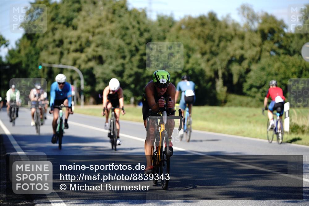 07.09.2025 - 19. Norderstedt Triathlon Michael Burmester http://msf.ph/oto/8839343 07.09.2025 14:41:26 Radfahren 373, 449, 896, 963, 976, 989, 1434 meine-sportfotos.de