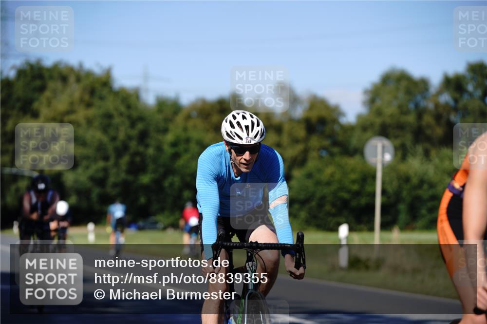 07.09.2025 - 19. Norderstedt Triathlon Michael Burmester http://msf.ph/oto/8839355 07.09.2025 14:41:28 Radfahren 373, 441, 896, 905, 963, 1434 meine-sportfotos.de