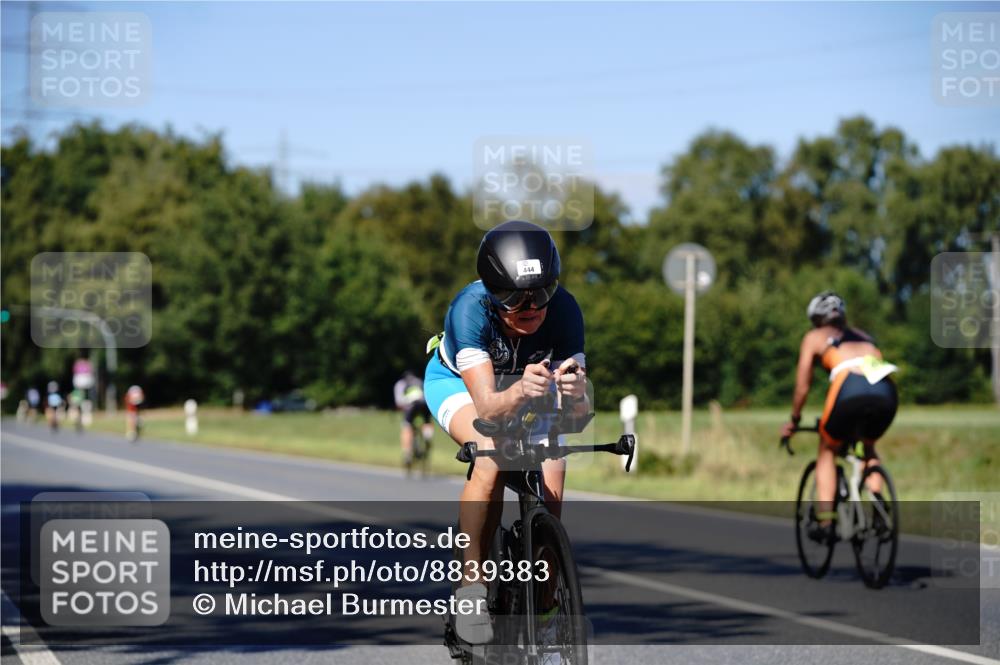 07.09.2025 - 19. Norderstedt Triathlon Michael Burmester http://msf.ph/oto/8839383 07.09.2025 14:41:52 Radfahren 444, 464, 991 meine-sportfotos.de