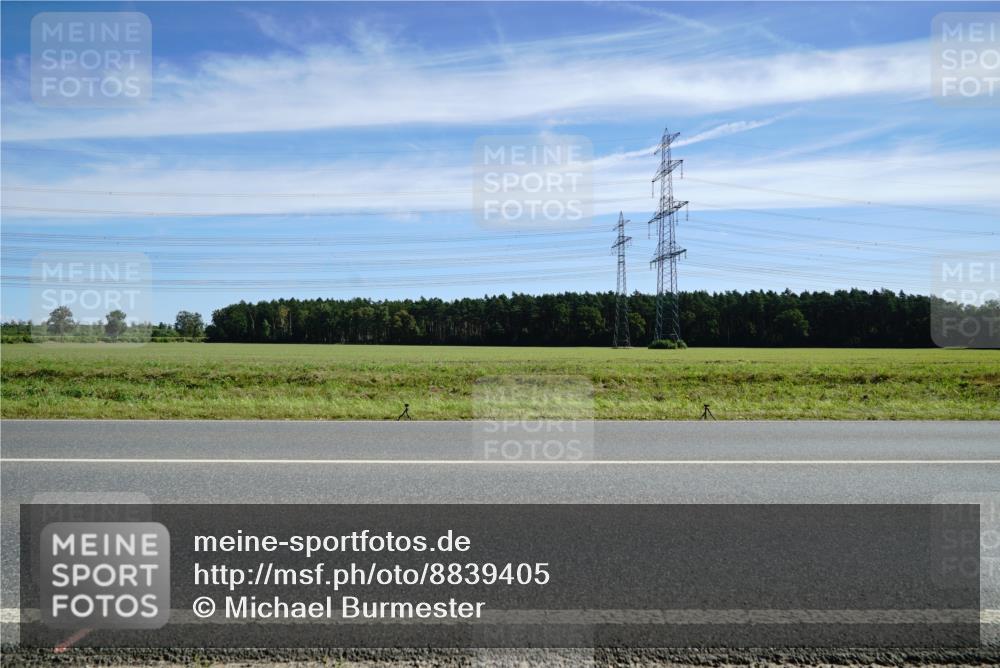 07.09.2025 - 19. Norderstedt Triathlon Michael Burmester http://msf.ph/oto/8839405 07.09.2025 12:12:58 Radfahren 1343 meine-sportfotos.de