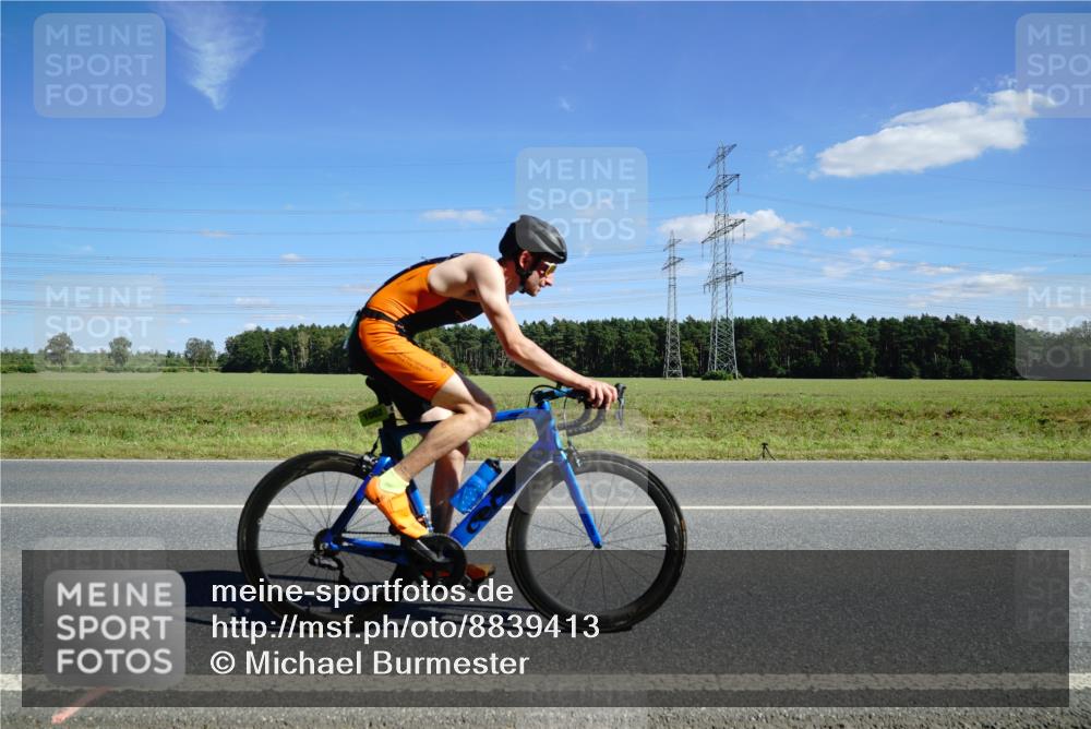 07.09.2025 - 19. Norderstedt Triathlon Michael Burmester http://msf.ph/oto/8839413 07.09.2025 14:22:00 Radfahren 1002 meine-sportfotos.de