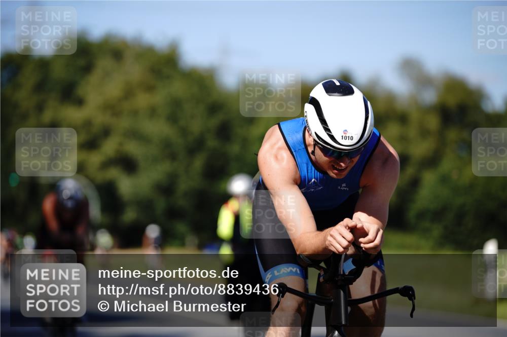 07.09.2025 - 19. Norderstedt Triathlon Michael Burmester http://msf.ph/oto/8839436 07.09.2025 14:42:32 Radfahren 984, 1010 meine-sportfotos.de