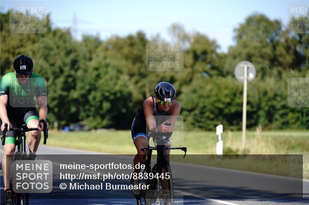 07.09.2025 - 19. Norderstedt Triathlon Michael Burmester http://msf.ph/oto/8839445 07.09.2025 14:42:37 Radfahren 452, 1492, 1495 meine-sportfotos.de