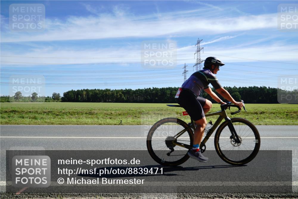 07.09.2025 - 19. Norderstedt Triathlon Michael Burmester http://msf.ph/oto/8839471 07.09.2025 12:13:33 Radfahren 1286 meine-sportfotos.de