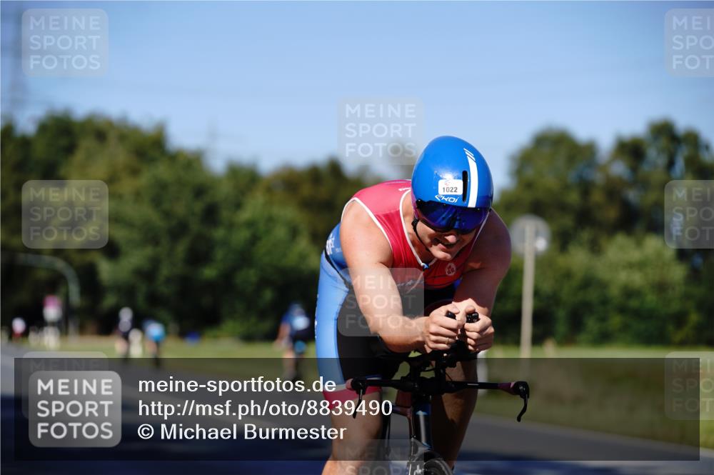 07.09.2025 - 19. Norderstedt Triathlon Michael Burmester http://msf.ph/oto/8839490 07.09.2025 14:43:02 Radfahren 1022 meine-sportfotos.de