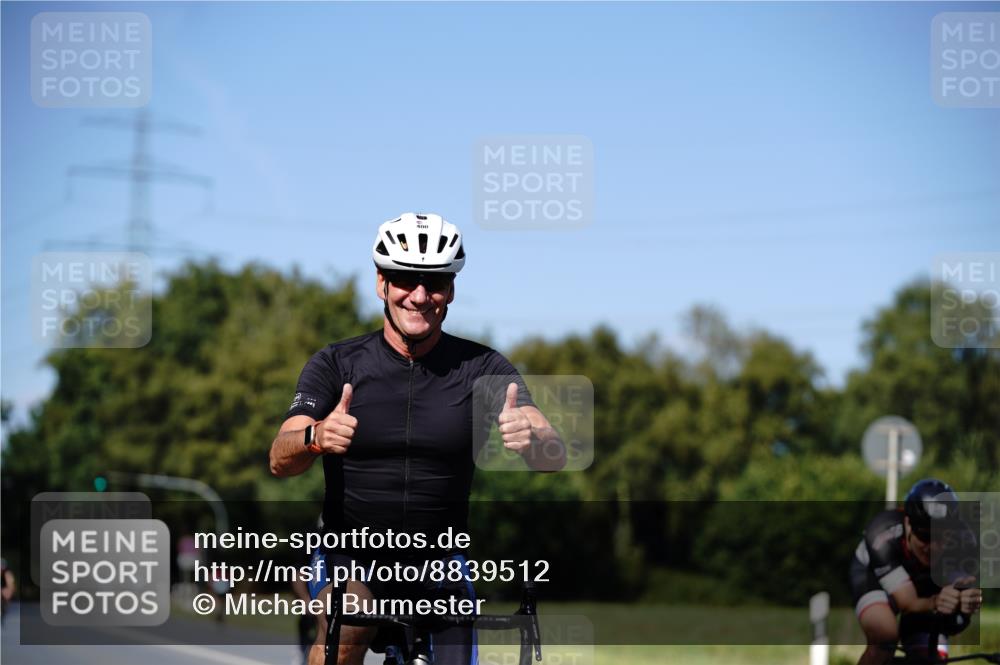 07.09.2025 - 19. Norderstedt Triathlon Michael Burmester http://msf.ph/oto/8839512 07.09.2025 14:43:15 Radfahren 400, 983, 1025 meine-sportfotos.de