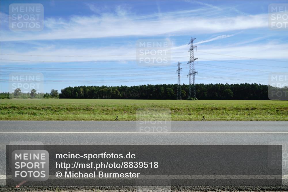 07.09.2025 - 19. Norderstedt Triathlon Michael Burmester http://msf.ph/oto/8839518 07.09.2025 12:14:01 Radfahren  meine-sportfotos.de
