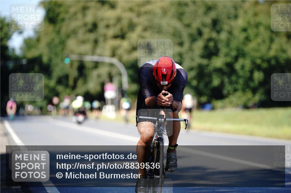 07.09.2025 - 19. Norderstedt Triathlon Michael Burmester http://msf.ph/oto/8839536 07.09.2025 14:43:33 Radfahren 911, 1503 meine-sportfotos.de