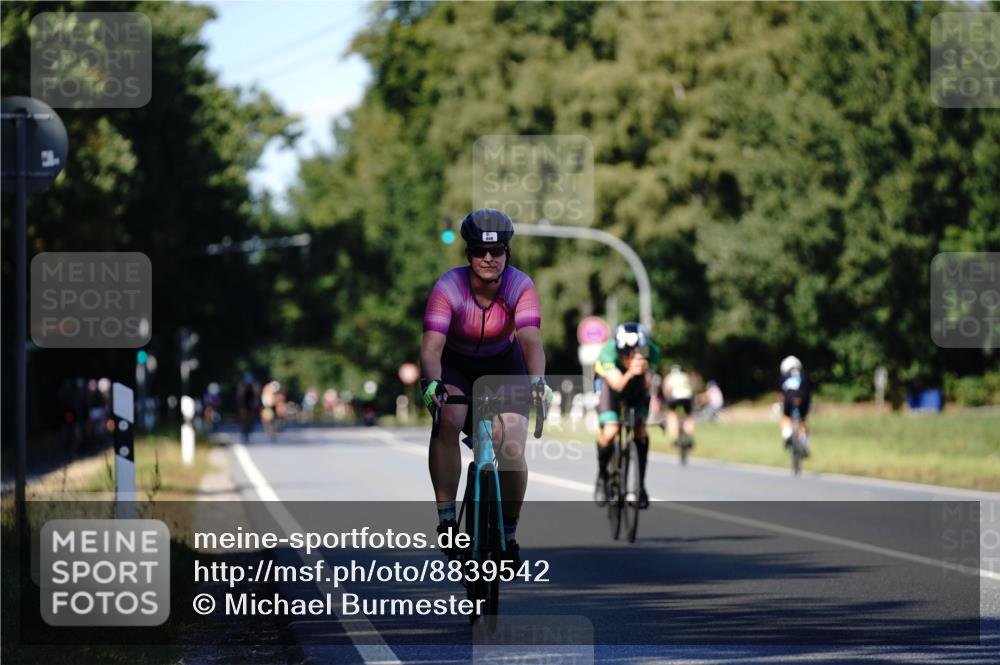 07.09.2025 - 19. Norderstedt Triathlon Michael Burmester http://msf.ph/oto/8839542 07.09.2025 14:43:45 Radfahren 408, 1505 meine-sportfotos.de