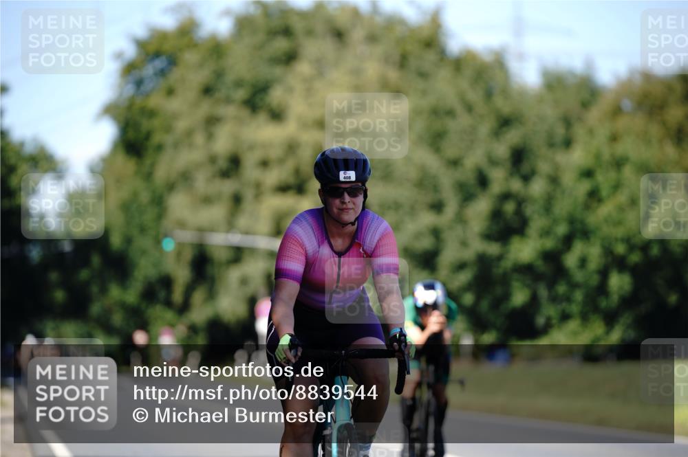07.09.2025 - 19. Norderstedt Triathlon Michael Burmester http://msf.ph/oto/8839544 07.09.2025 14:43:46 Radfahren 408, 1505 meine-sportfotos.de